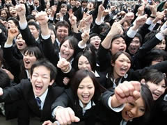 人才市场频陷招聘荒 专家支招大学生如何淘职